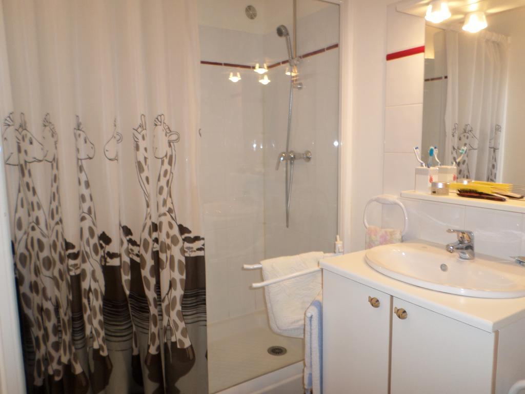 L'Esquerade Apartment Castillon-de-Larboust Room photo