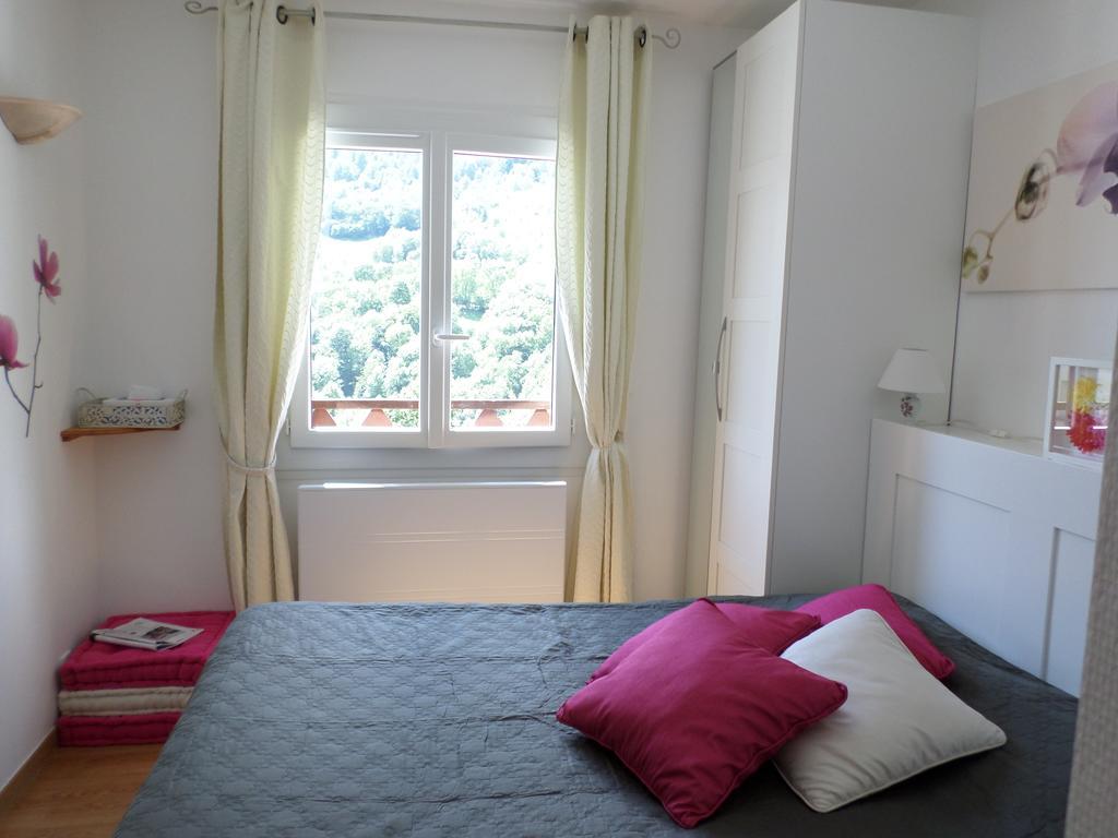 L'Esquerade Apartment Castillon-de-Larboust Room photo